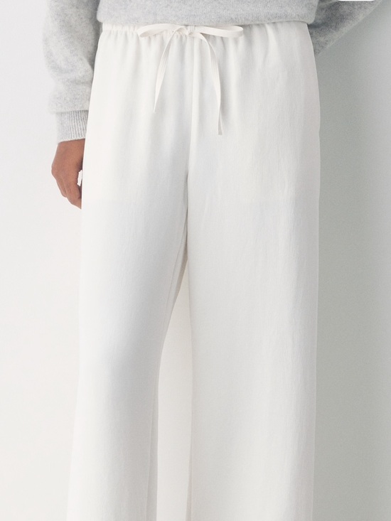 Aritzia Pants - Aritzia lodge pant crepette